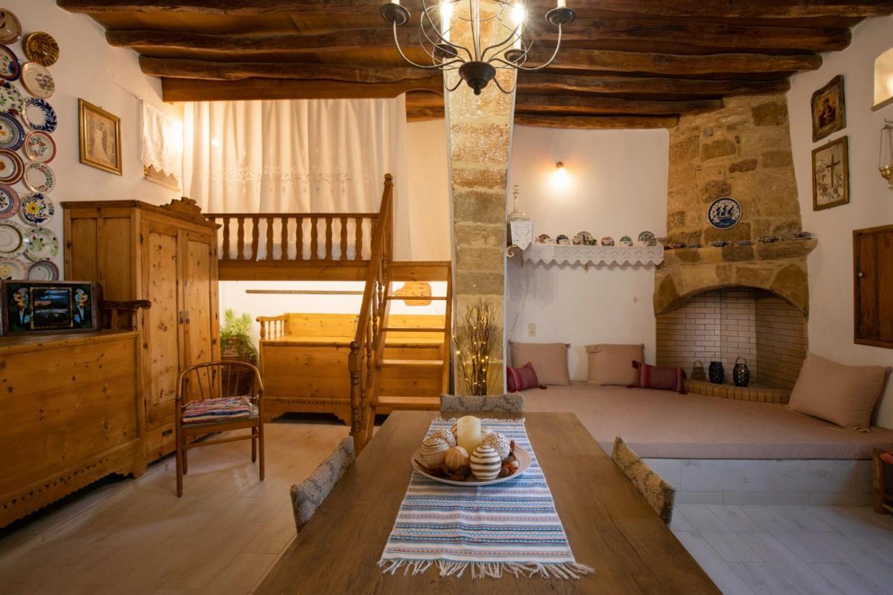 Appartement "Finio" Traditional House à Archangelos  Extérieur photo